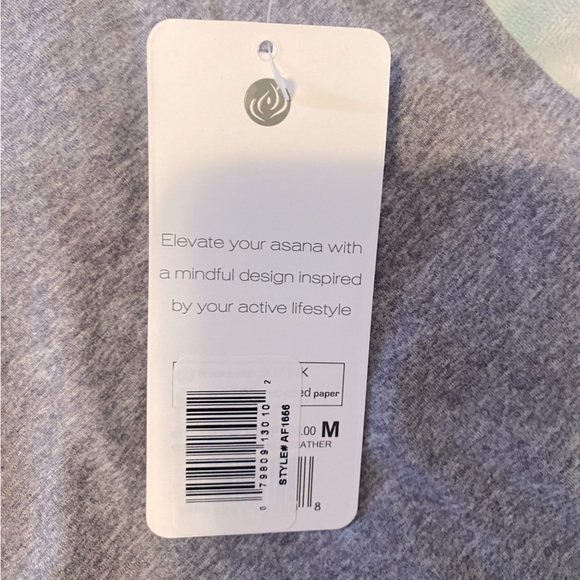 💜APANA💜Purple V-neck short sleeved yoga/ workout tee. Size Medium.Brand new. - Picture 8 of 9